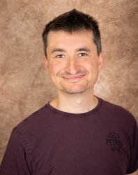 Portrait de Benoit Pilate, thérapeute en constellation familiale à Bruxelles